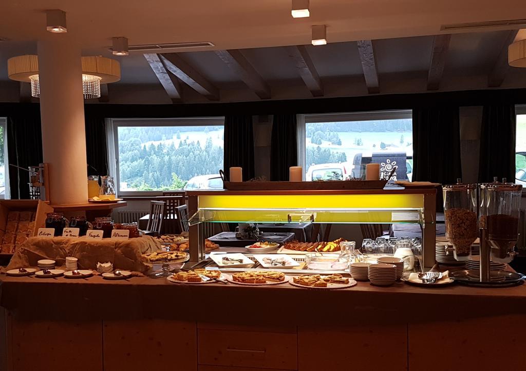 Ciasa Alpina Relax Hotel Moena Bagian luar foto