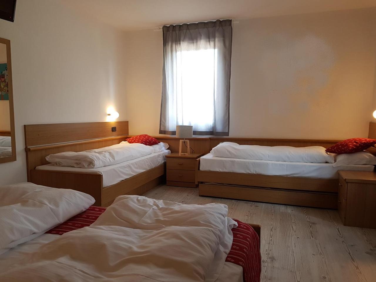 Ciasa Alpina Relax Hotel Moena Bagian luar foto