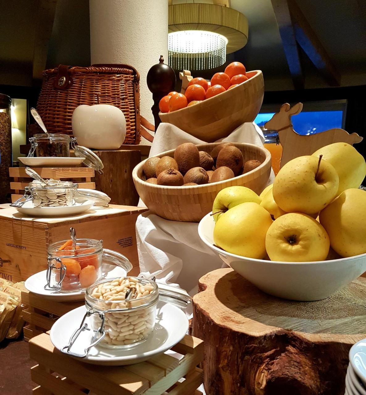 Ciasa Alpina Relax Hotel Moena Bagian luar foto