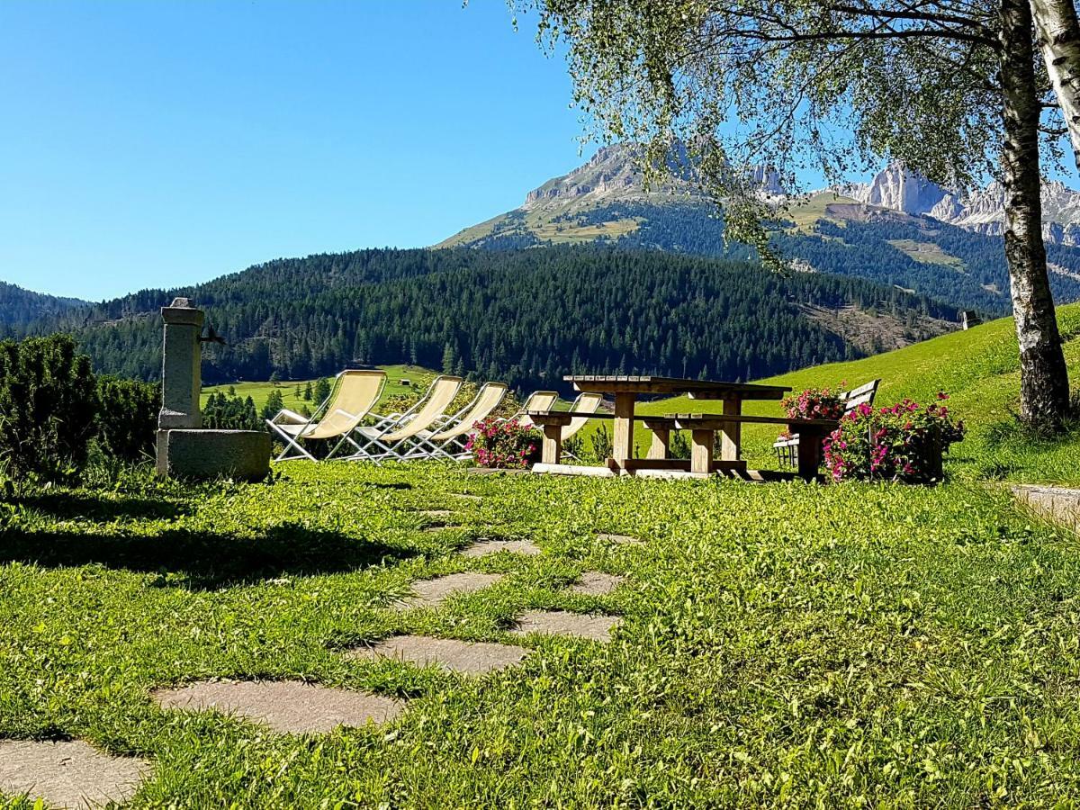 Ciasa Alpina Relax Hotel Moena Bagian luar foto